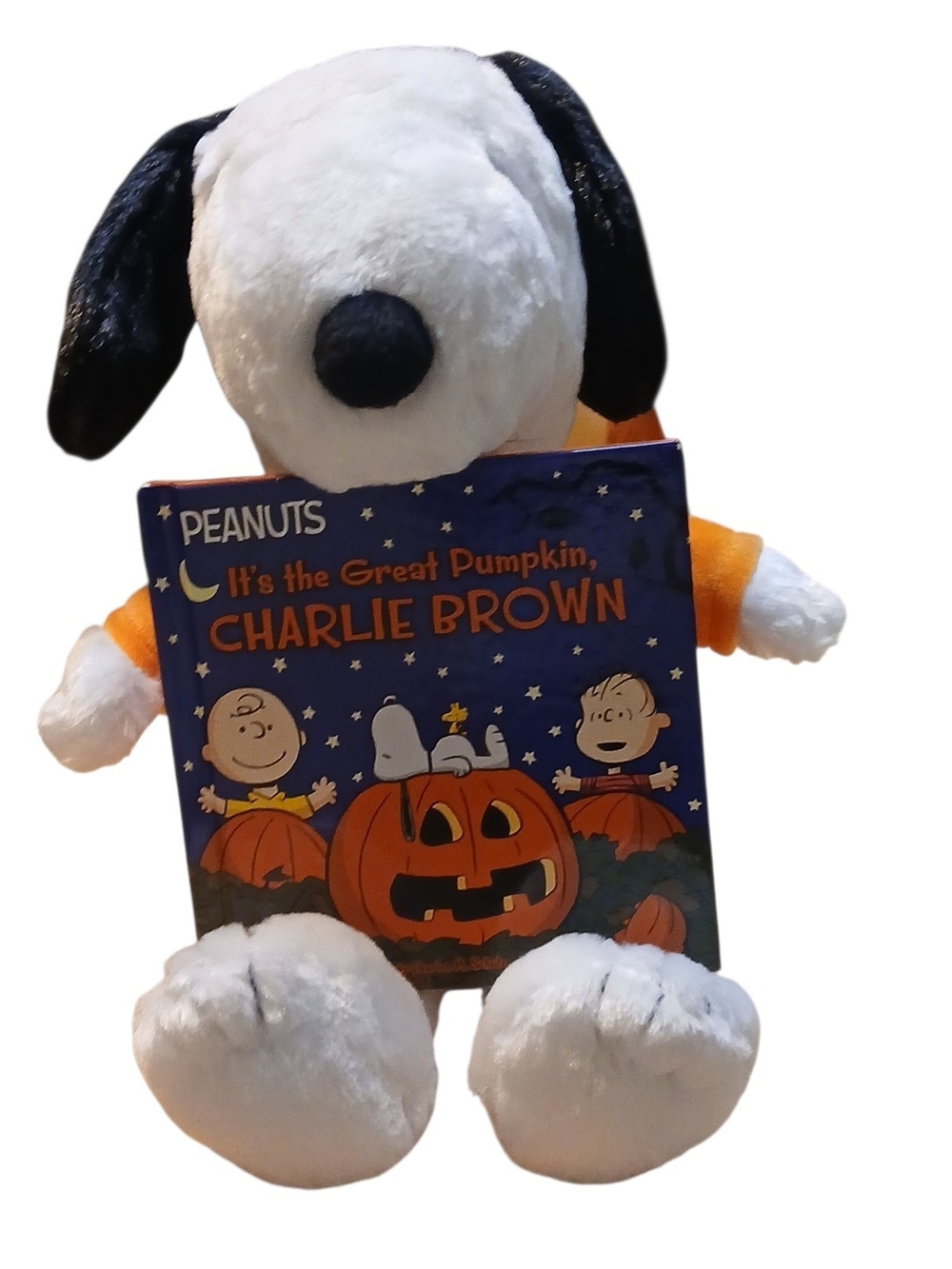 Peanuts -Plush Snoopy With Halloween Tee shirt & 25 Page, The Great Pumpkin book - Picture 10 of 10